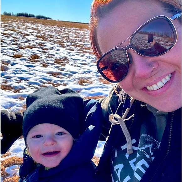 Meet your Posher, Lacey - Picture 1 of 1